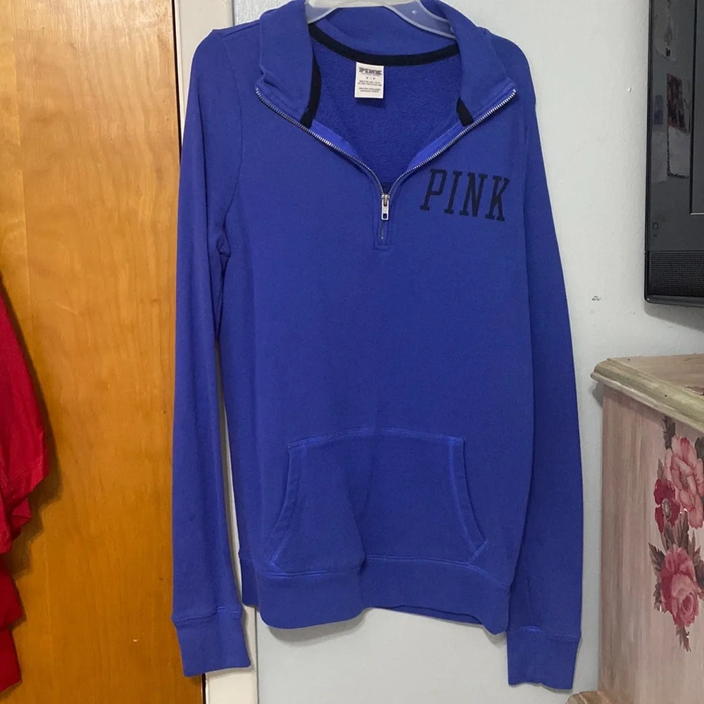 Pink Michigan pullover - Picture 1 of 2